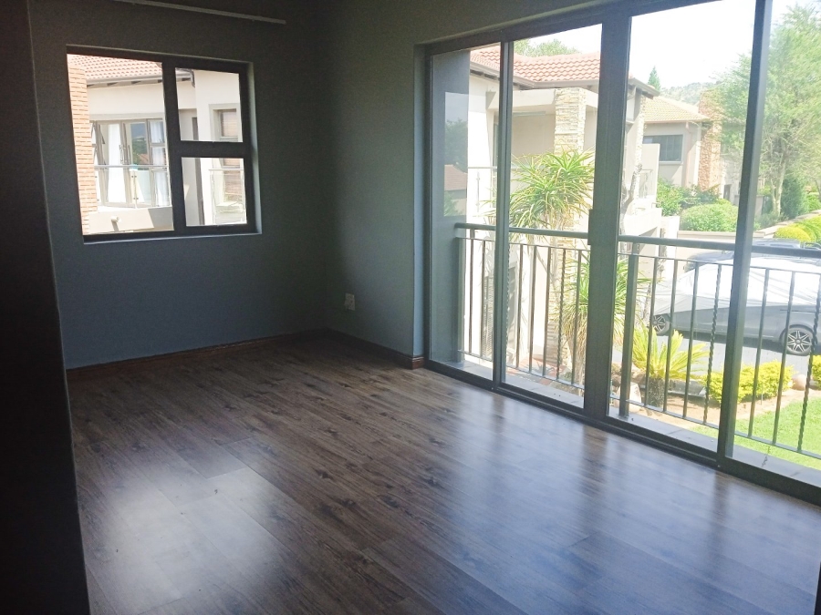 To Let 5 Bedroom Property for Rent in Xanadu North West